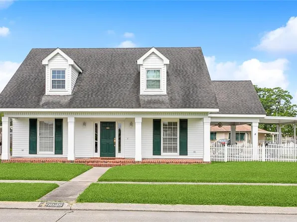 1045 Maplewood Dr, Harvey, LA 70058