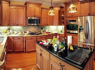 13217 Fox Ripple Ln, Herndon, VA 20171