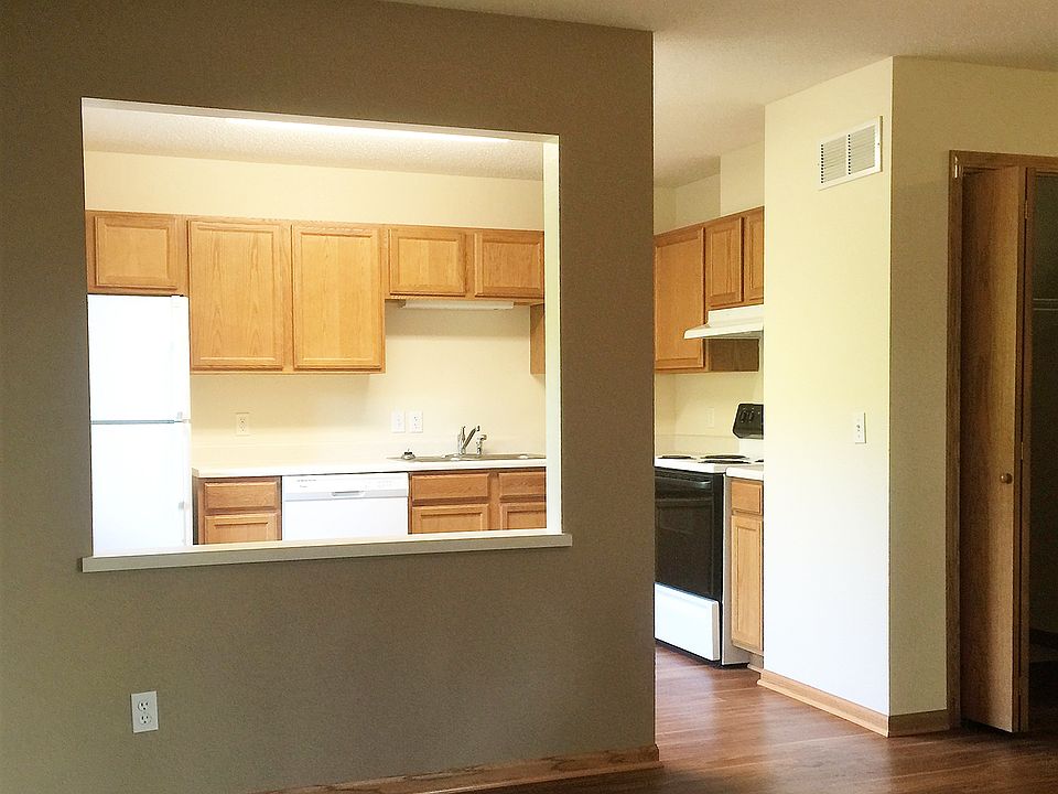 1st image of 151-179 W Lind St #11186874