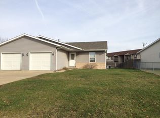 117 Genoa Dr, Springfield, IL 62703