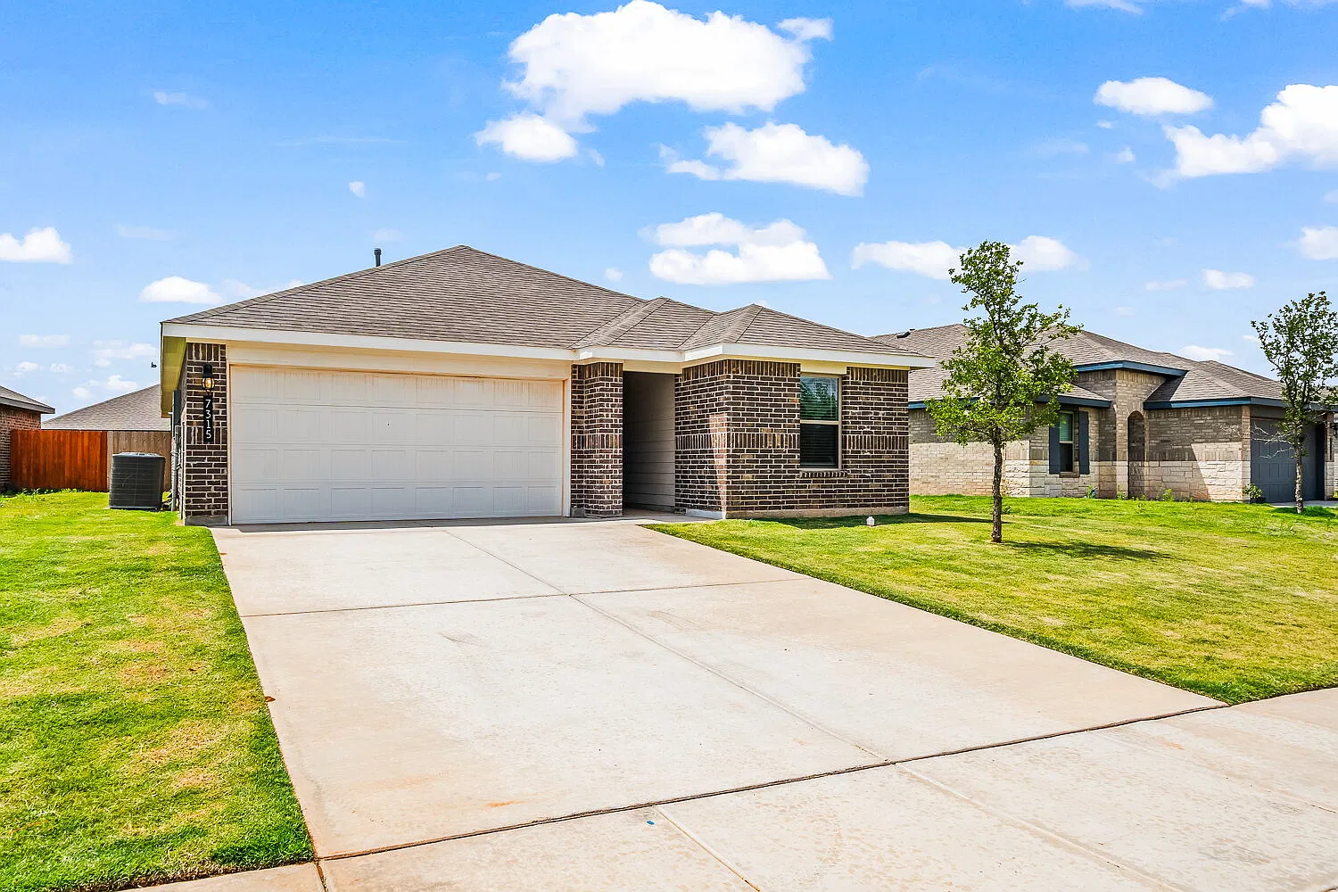 4 bed, 2.0 bath, 1778 sqft, $2,150 — Photo 2