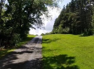 1 Whispering Pnes, Donegal, PA 15628