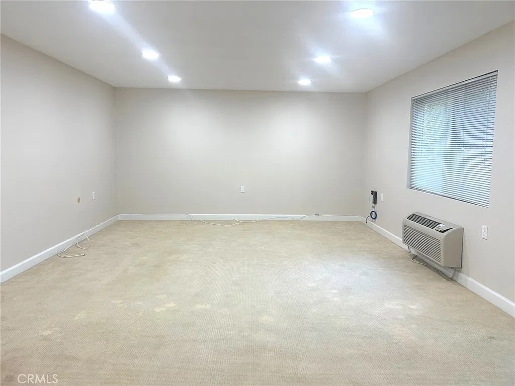 2 bed, 1199 sqft, $2,800 — Photo 4