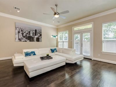 5537 Kiam St, Houston, TX, 77007