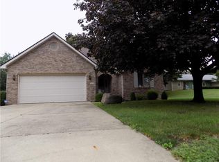 905 E Washington St, Greencastle, IN 46135