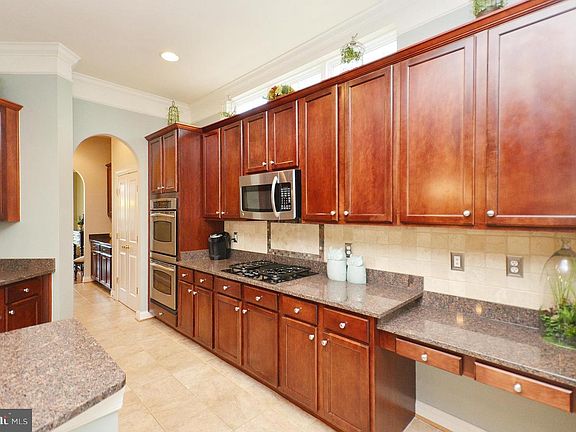 3rd image of 22803 Vickery Park Dr