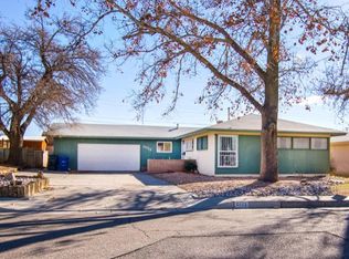6012 Arvilla Ave NE, Albuquerque, NM 87110