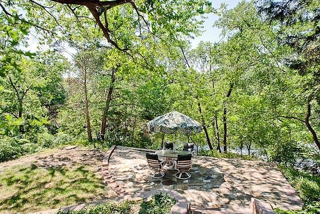 1st image of 529 Glen Canyon Dr