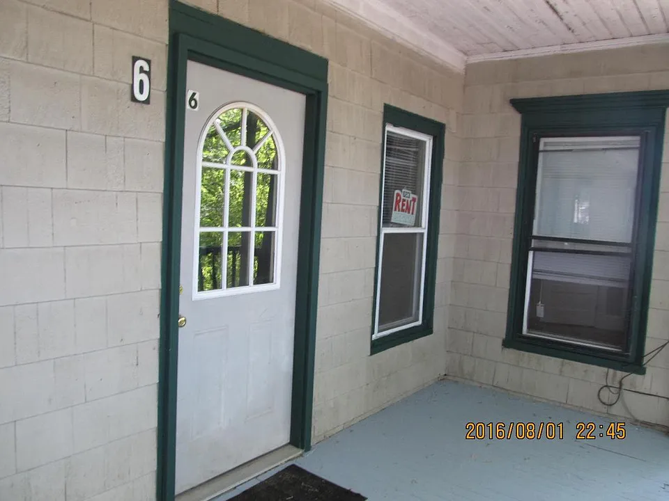 unit's porch