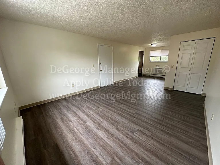 Oak Ridge Manor Apartments — Photo 11