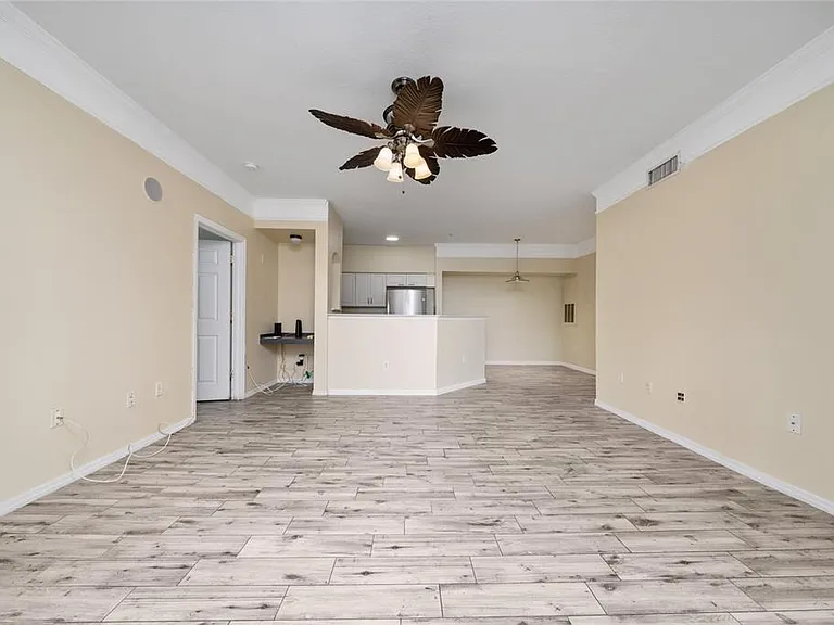 3280 Soho St #201 — Photo 2