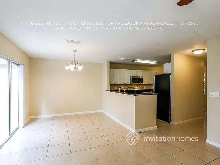 9337 NW 55th St — Photo 5