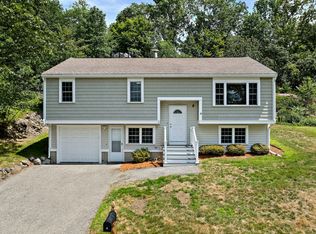 6 Skyview Rd, Woburn, MA 01801