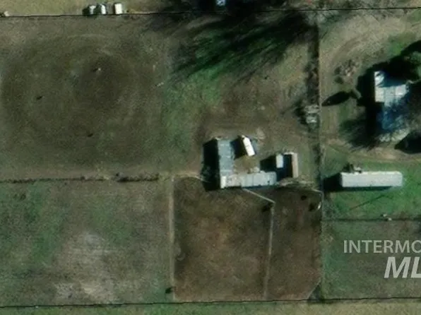 5910 W Becky Dr, Meridian, ID 83646