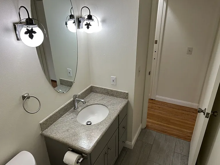 2040 Barbour Dr — Photo 14