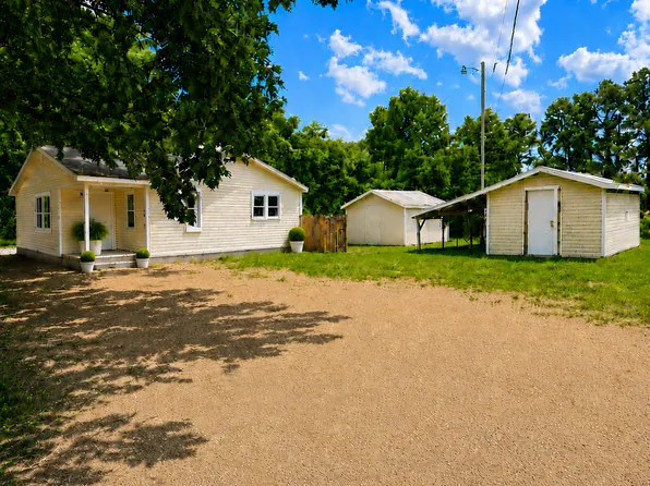 719 Hopkins St, Bay, AR 72411