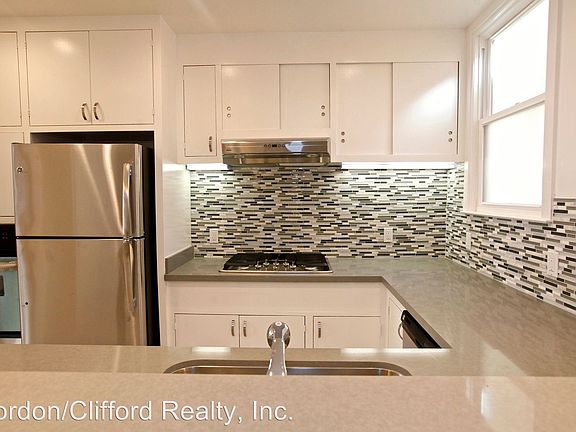 3rd image of 1847 Clay St APT 5