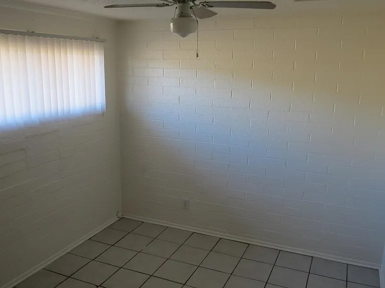 4329 N Longview Ave #2 — Photo 8