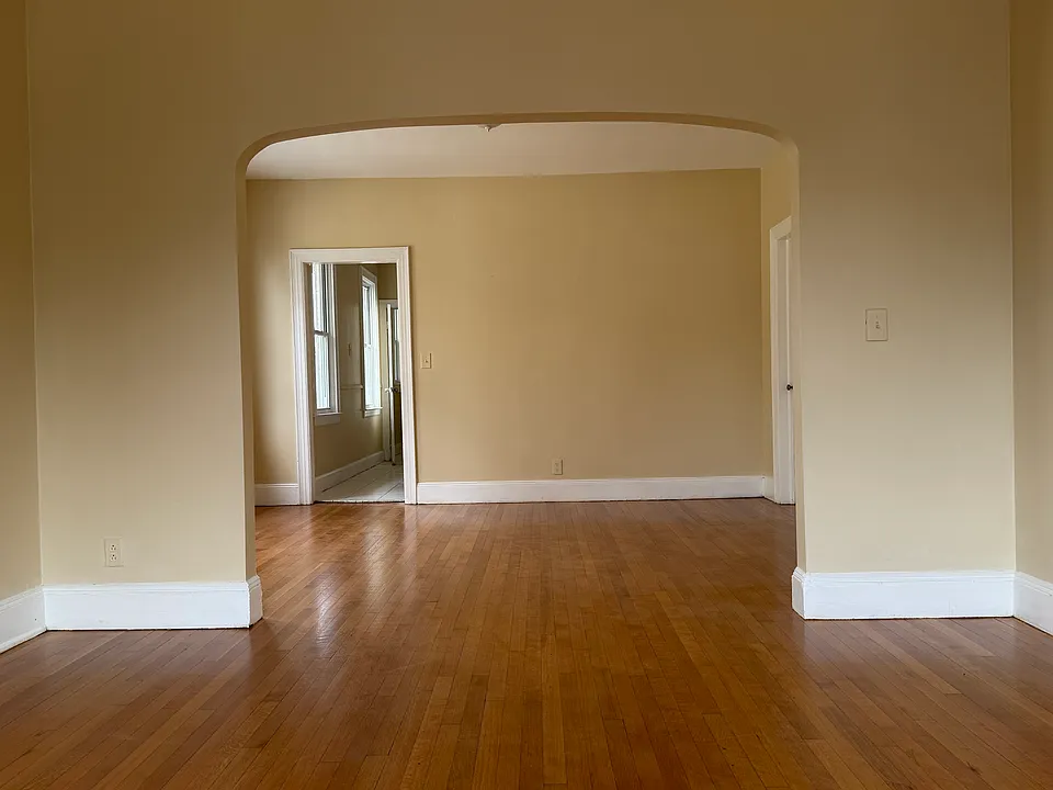 669-671 Capitol Ave #2