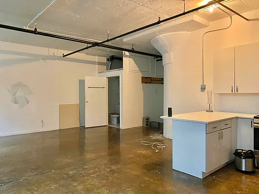 Rented by EXR | media 5