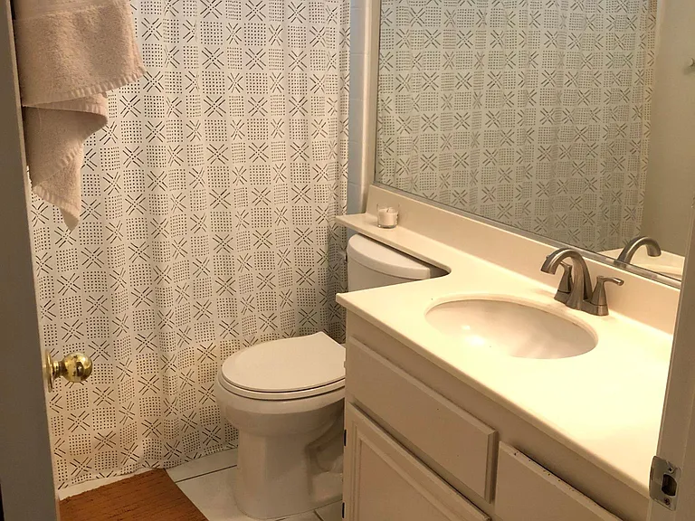 2548 Avenida Del Vis #201 — Photo 17