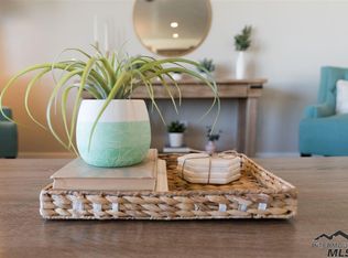 3464 NW 12th Ave, Meridian, ID 83646