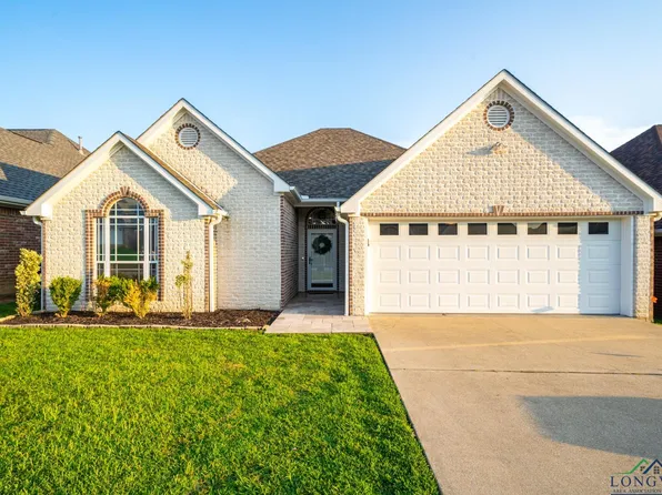 1704 Valley Brook Ln, Longview, TX 75605