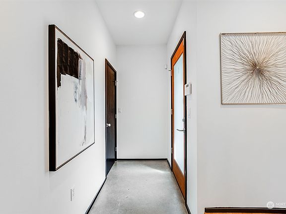 3rd image of 821 S Cloverdale Street #C