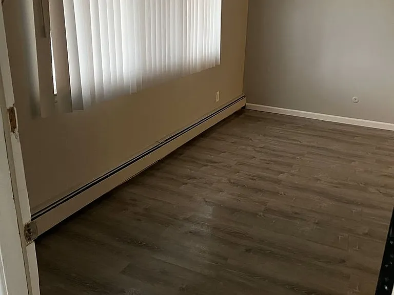 5640 Pardee — Photo 9