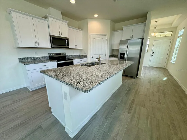 16085 Scarpetta St — Photo 24