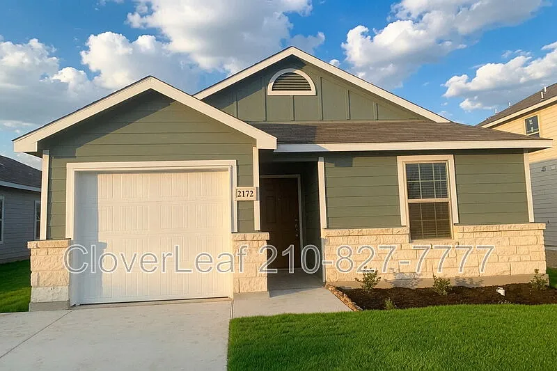 3 bed, 2.0 bath, 1014 sqft, $1,597 — Photo 3