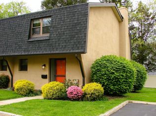 315 S Valley Forge Rd APT 12, Devon, PA 19333