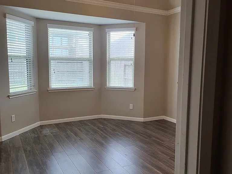 18711 Majestic Vista Ln — Photo 10