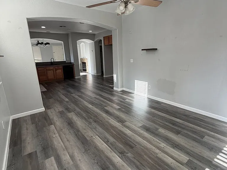 3656 Libby Ln — Photo 6