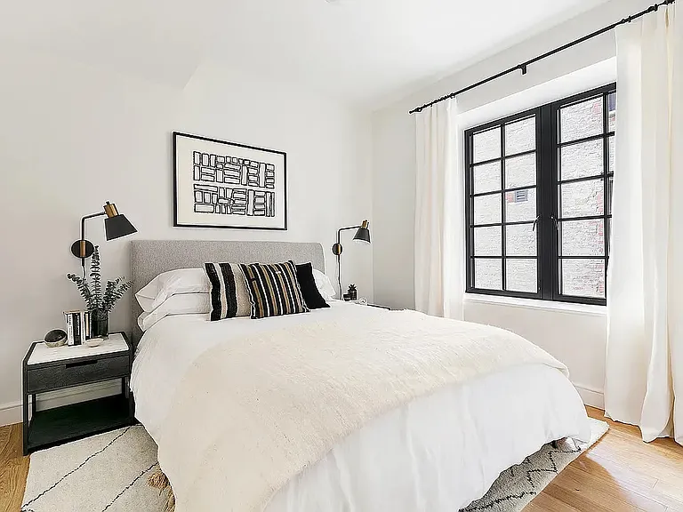 245 E 78th St #4D — Photo 7