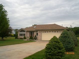 10555 Sherman St, Crown Point, IN 46307