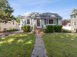 31 Bloomingdale Ave, Cranford, NJ 07016