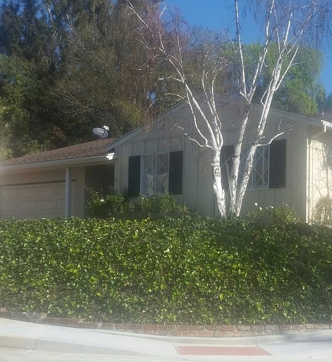 1st image of 235 Starbird Dr