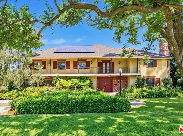 900 Gainsborough Dr, Pasadena, CA 91107