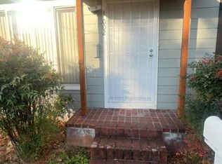 1002 NE 8th St, Grants Pass, OR 97526