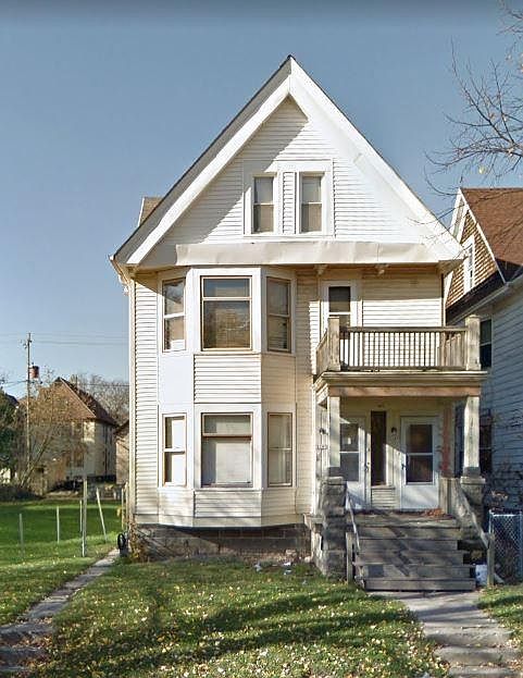 Upper Unit with 2 floors