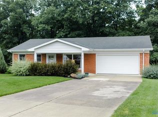 312 Melody Ln, Defiance, OH 43512