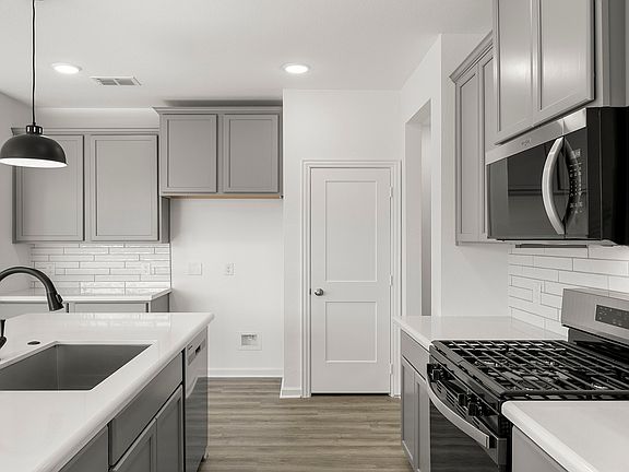 7th image of this home