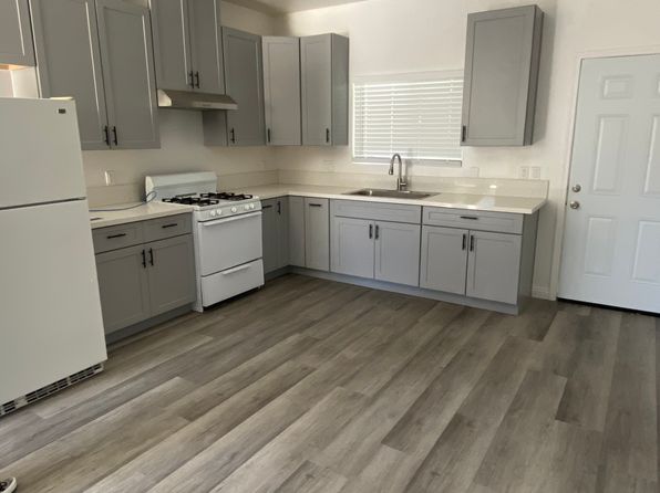 1052 N F St #2
