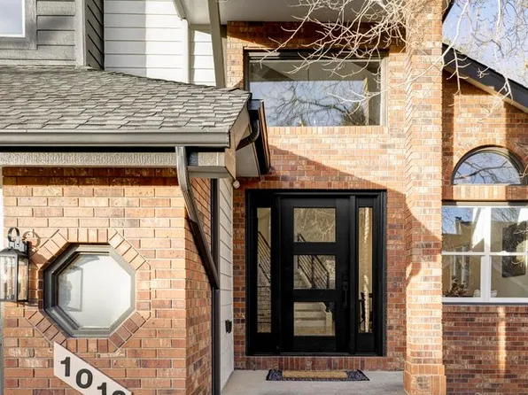 1012 Hobson Ct, Fort Collins, CO 80526