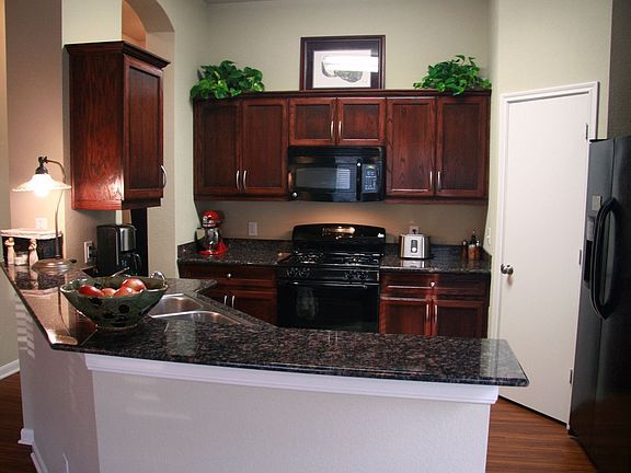 5th image of 208 Ava Dr