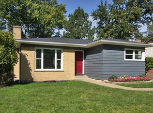 844 S Vail Ave, Arlington Heights, IL
