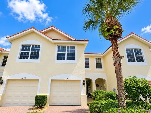 1236 Oxford Ln, Naples, FL 34105