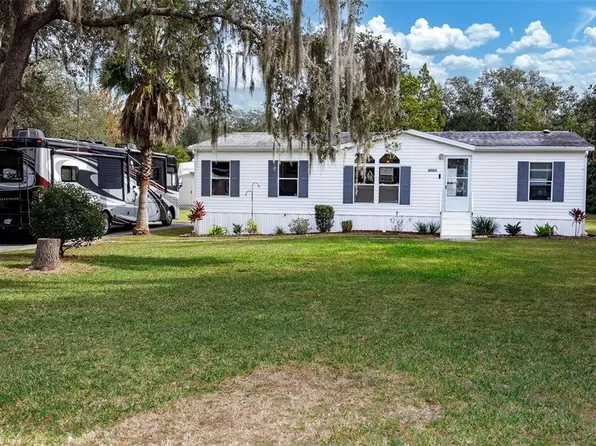 27346 Walnut Ave, Okahumpka, FL 34762