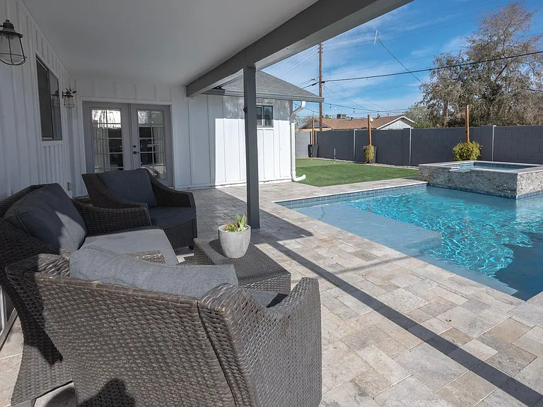2511 N 85th Pl — Photo 16